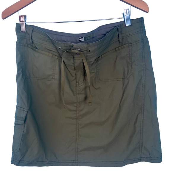 REI Olive Green Cargo Mini Skirt Size 12 - Picture 1 of 8